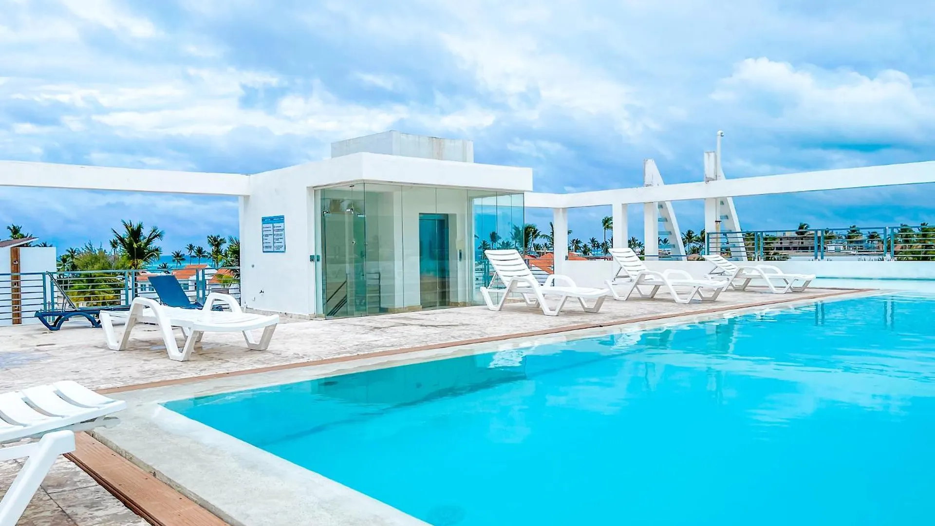 Studios Suites Rooftop Pool Ducassi Hotel Bavaro Beach Club & Spa Punta Cana